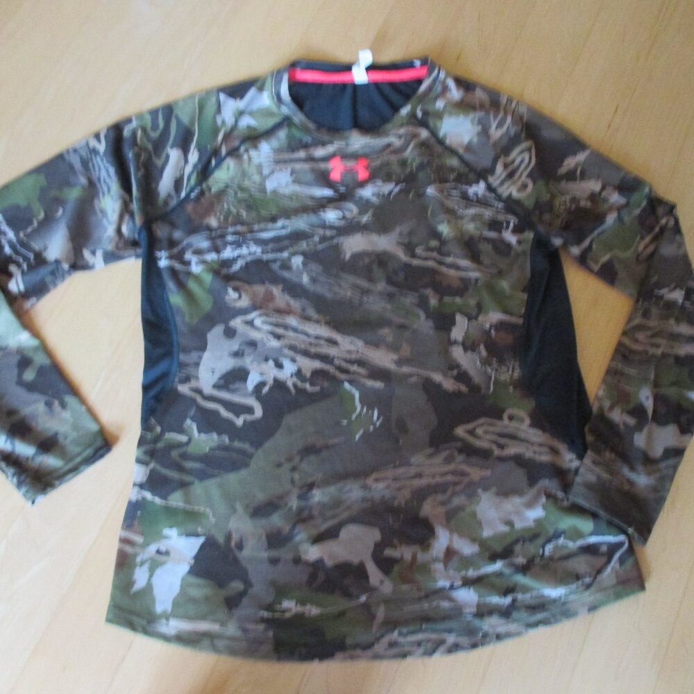 Under Armour Heatgear Camo Long Sleeve Womens XL